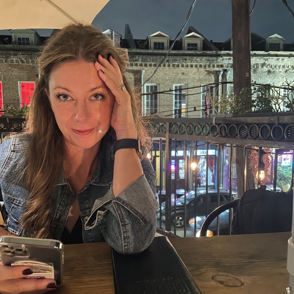 Meet your Posher, Chrissie - Picture 2 of 8